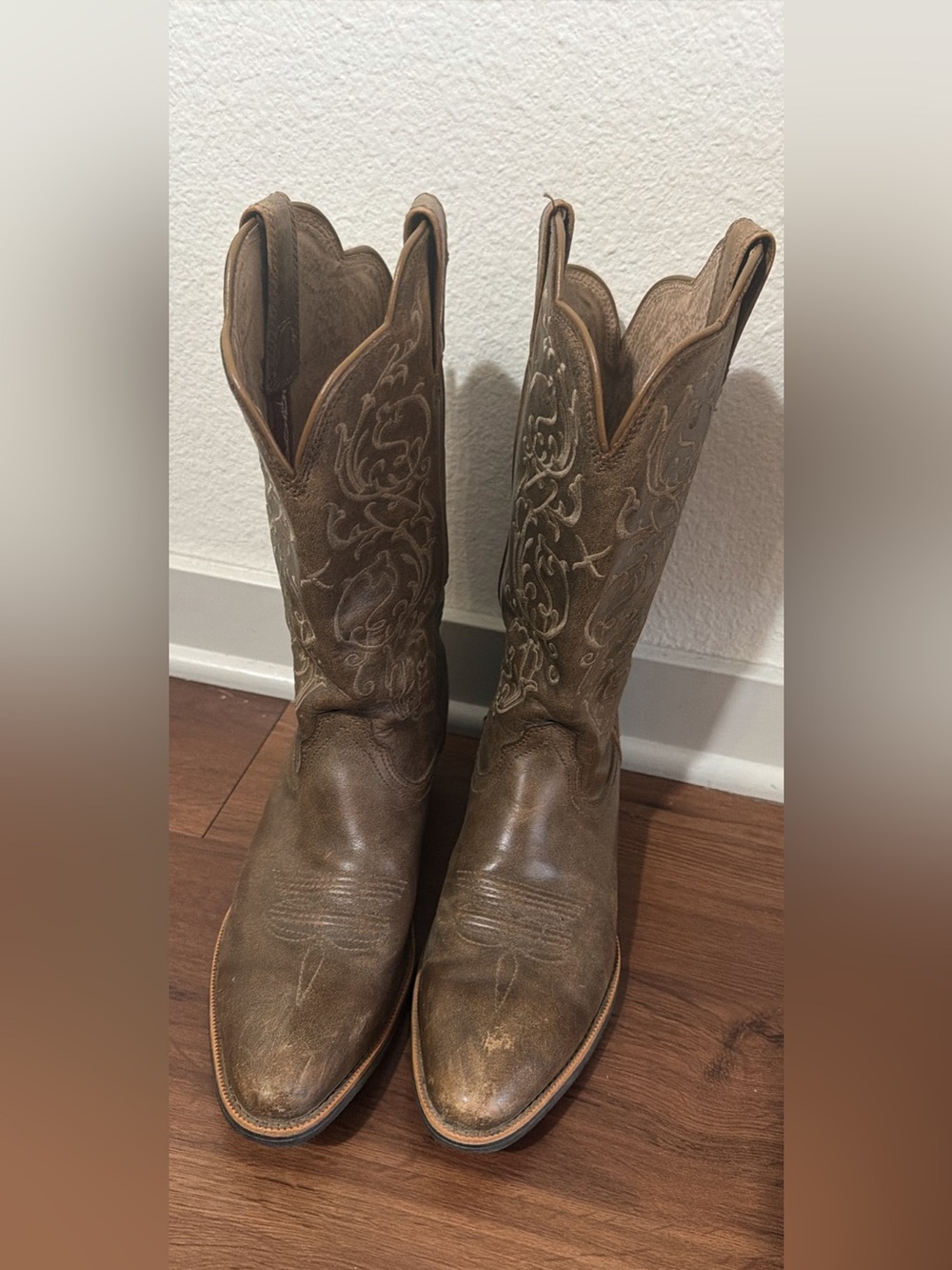 Brown Cowgirl Western Boots Size 9 Leather Round Toe